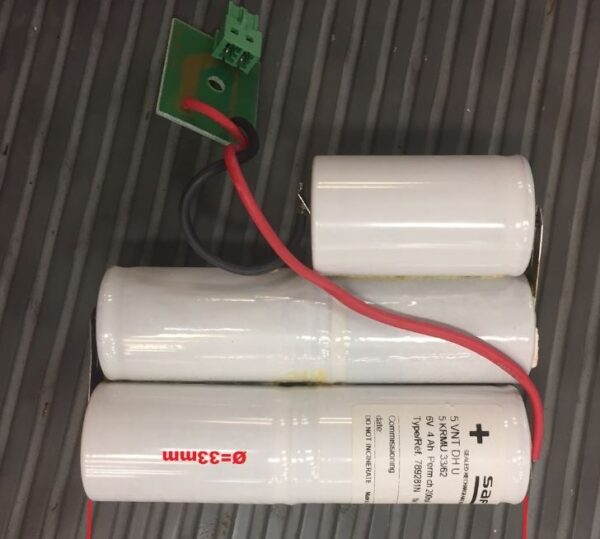 Nødlysbatteri 6V 4Ah NiCd-0 Nødlysbatteri 6V 4Ah NiCd-0